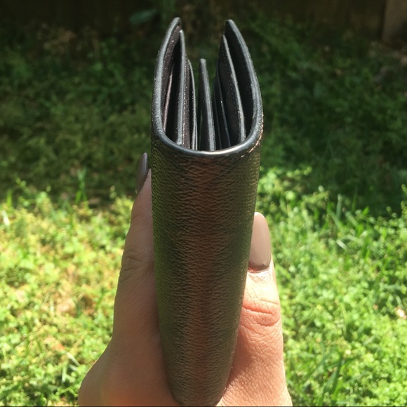 Coach Men’s Wallet - Picture 6 of 7